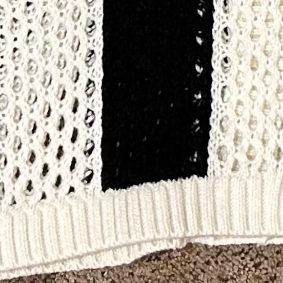 H&M Black and White Striped Cardigan - Picture 9 of 9